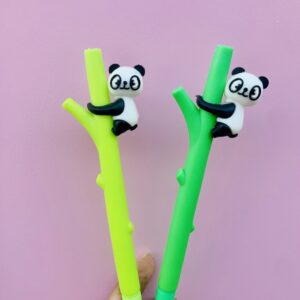 Caneta panda no bamboo